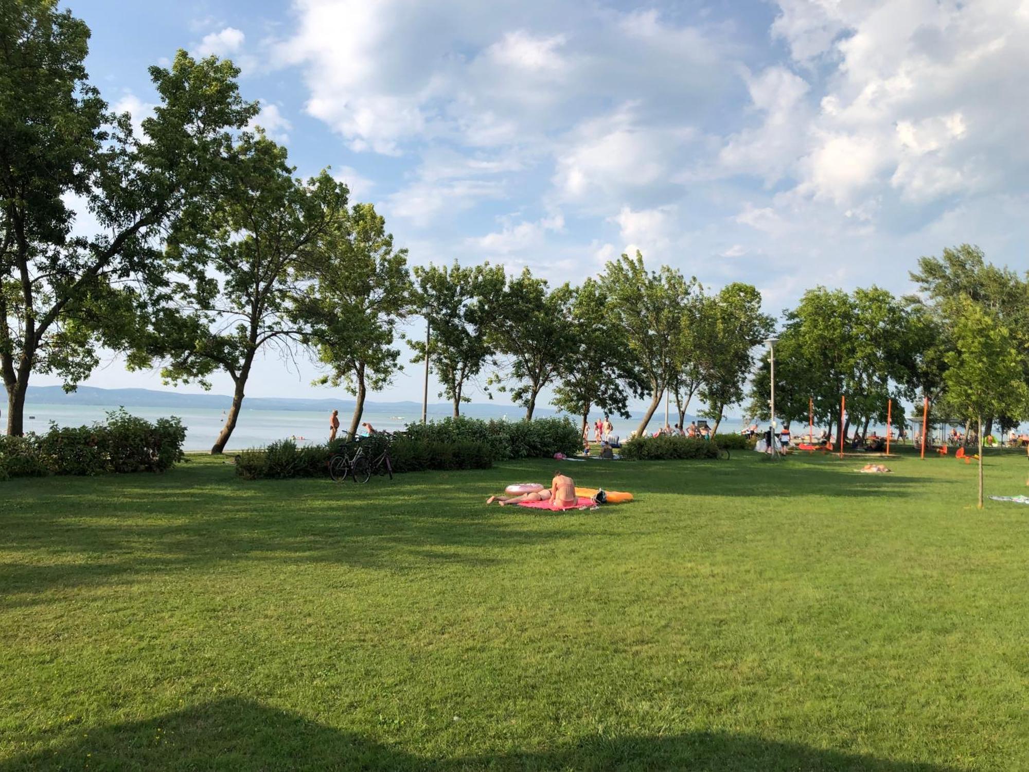 Vadszilva Apartman Balatonoszod Exterior photo
