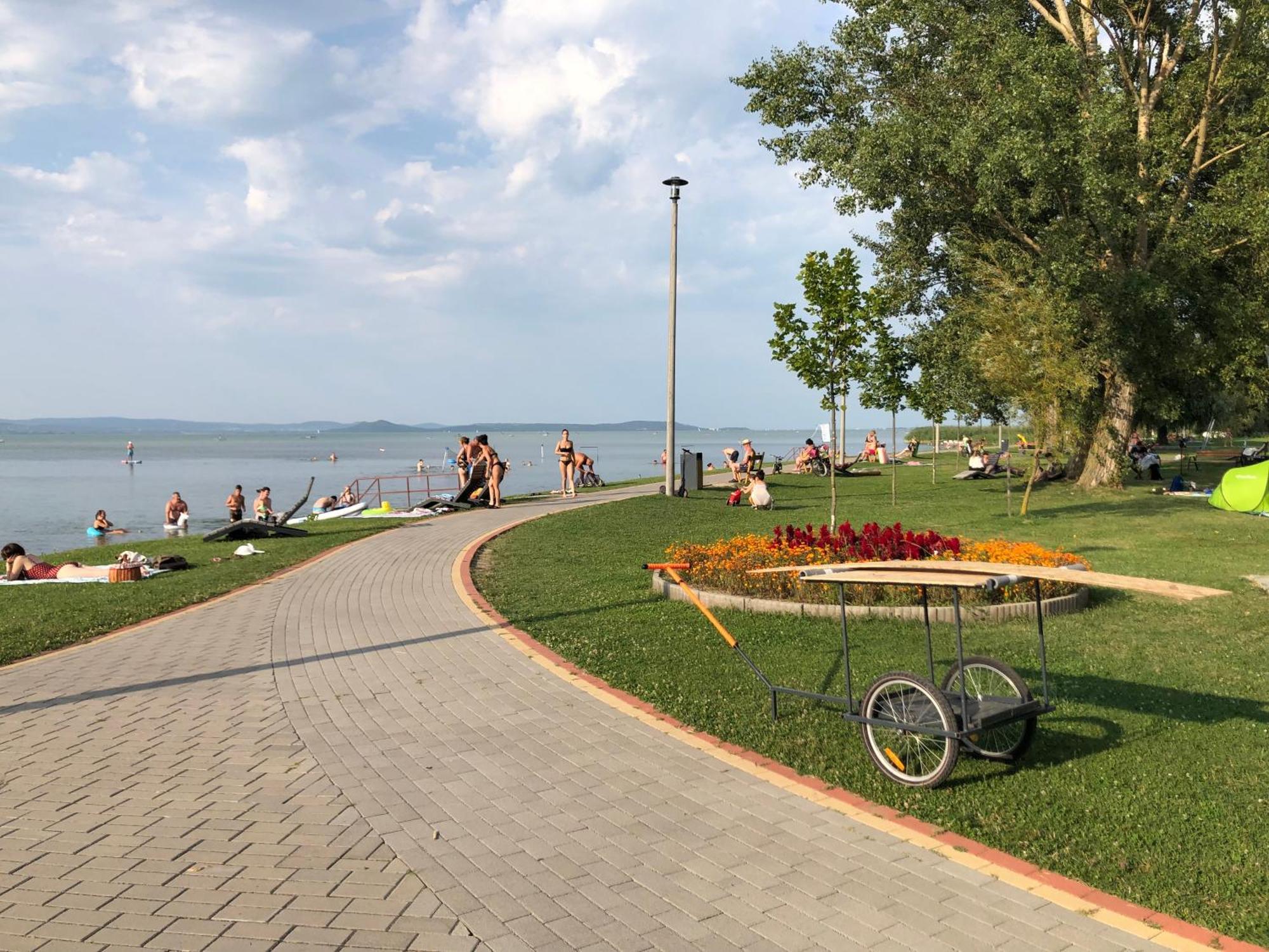 Vadszilva Apartman Balatonoszod Exterior photo