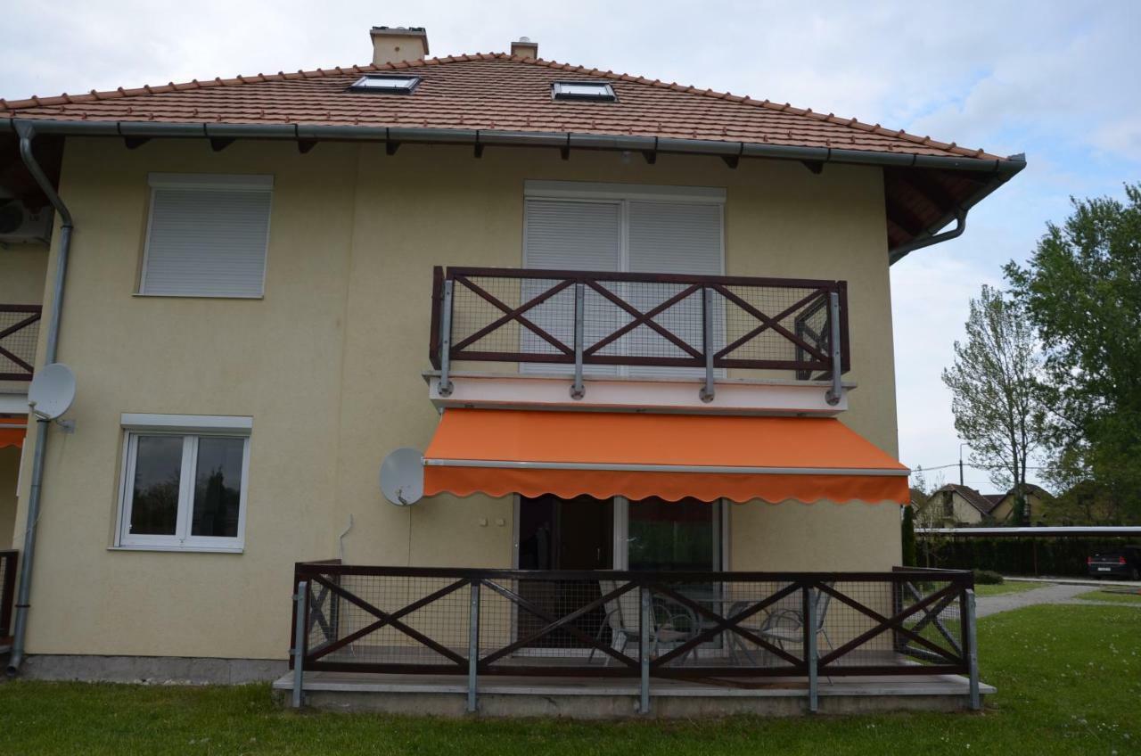 Vadszilva Apartman Balatonoszod Exterior photo